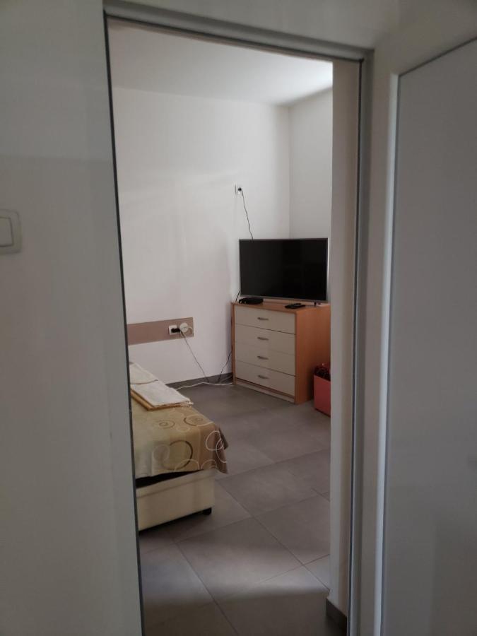 Apartments Petricevic Sutomore Eksteriør bilde
