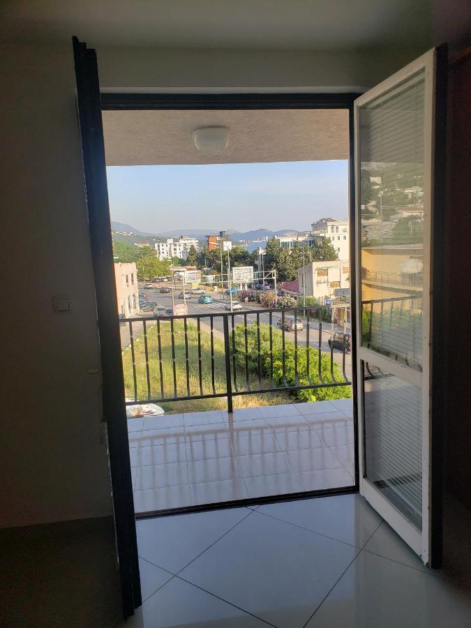 Apartments Petricevic Sutomore Eksteriør bilde