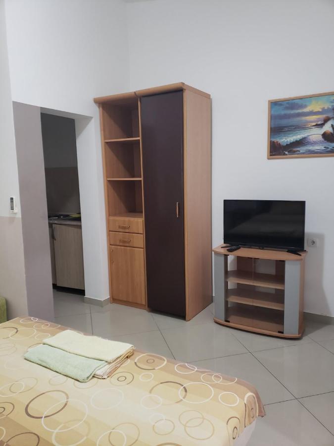 Apartments Petricevic Sutomore Eksteriør bilde
